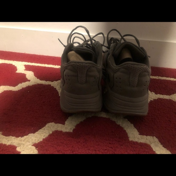 Yeezy boost 700 “mauve” - Picture 2 of 4